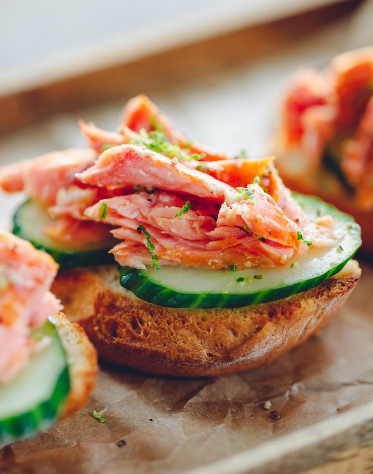 toasts-with-fresh-cucumber-and-smoked-salmon-serve-VPJ47KB.jpg